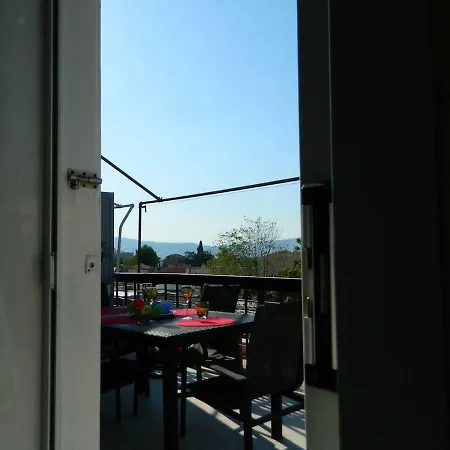 Apartman So - Charming 1bd Flat, Large Terrace, Acropolis View Athén